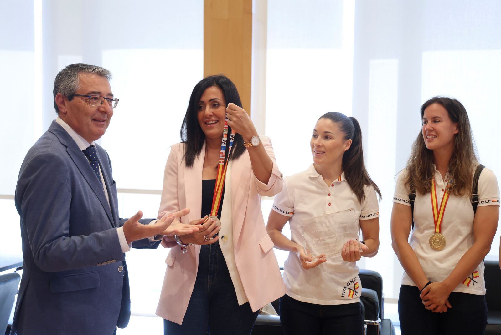 Recibimiento a las campeonas del Costa del Sol