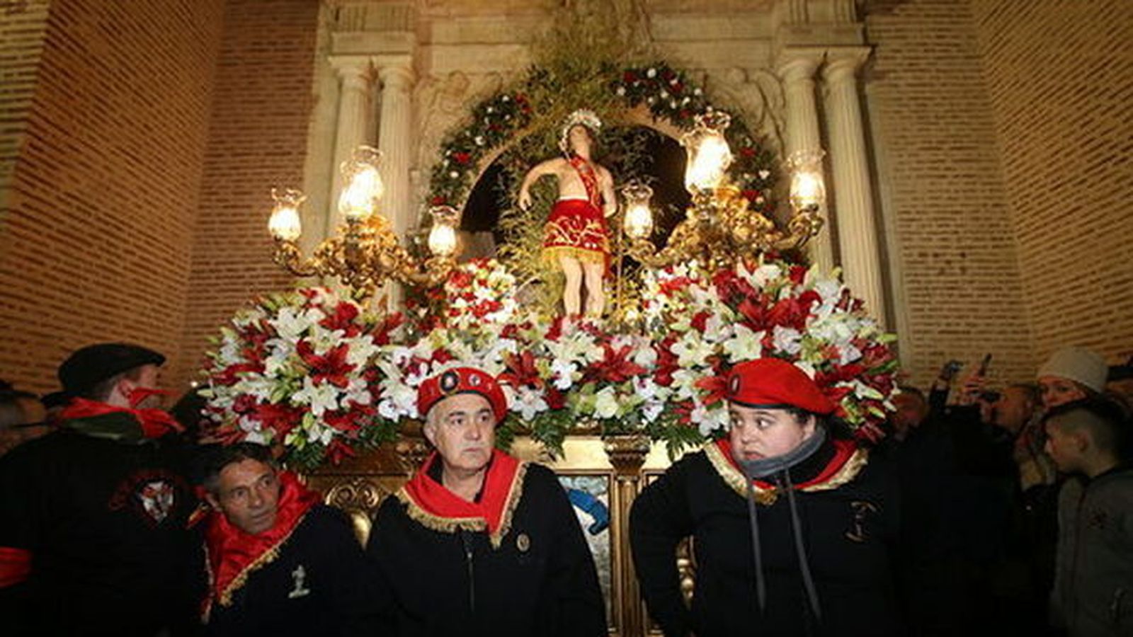 Seis fiestas en Almería para disfrutar de enero entre roscos y pólvora