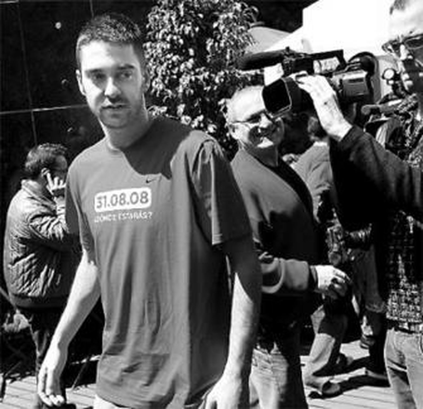 Navarro, después de la rueda de prensa ofrecida ayer.