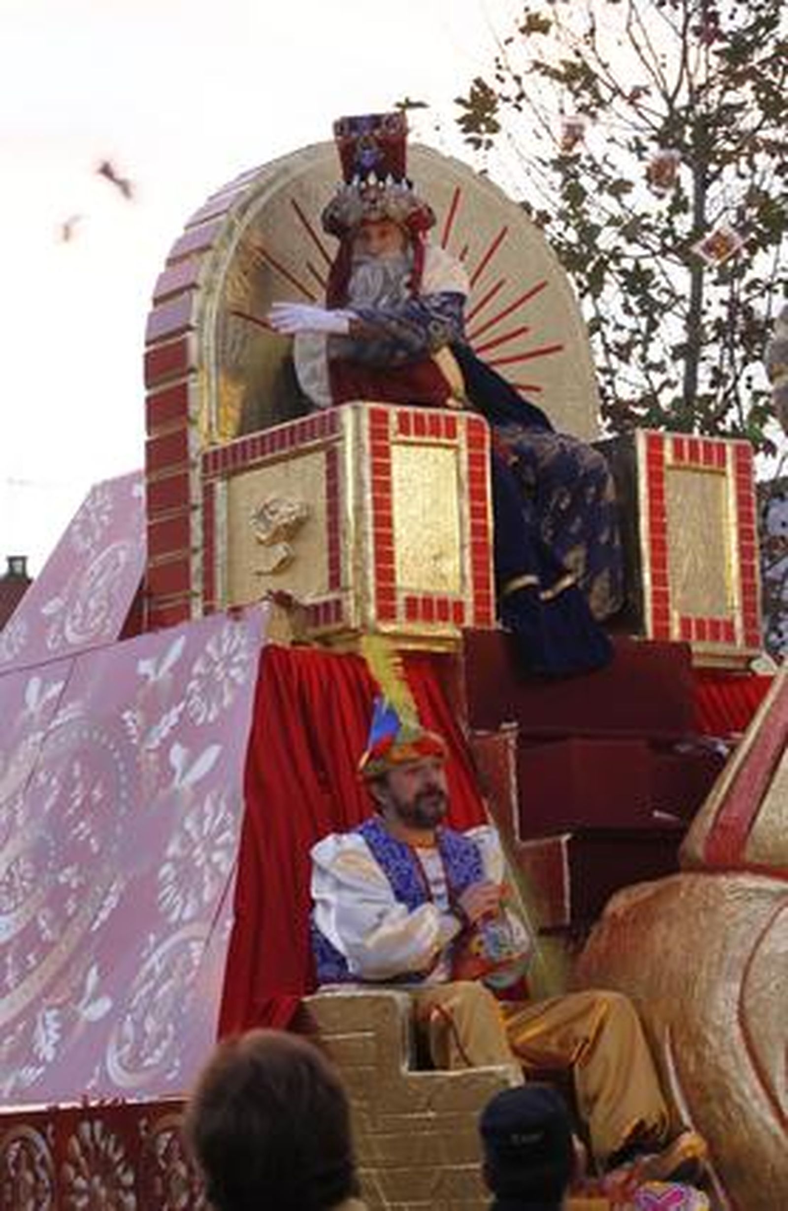 Rey Gaspar en la Cabalgata de Dos Hermanas.

Foto: Victroria Hidalgo