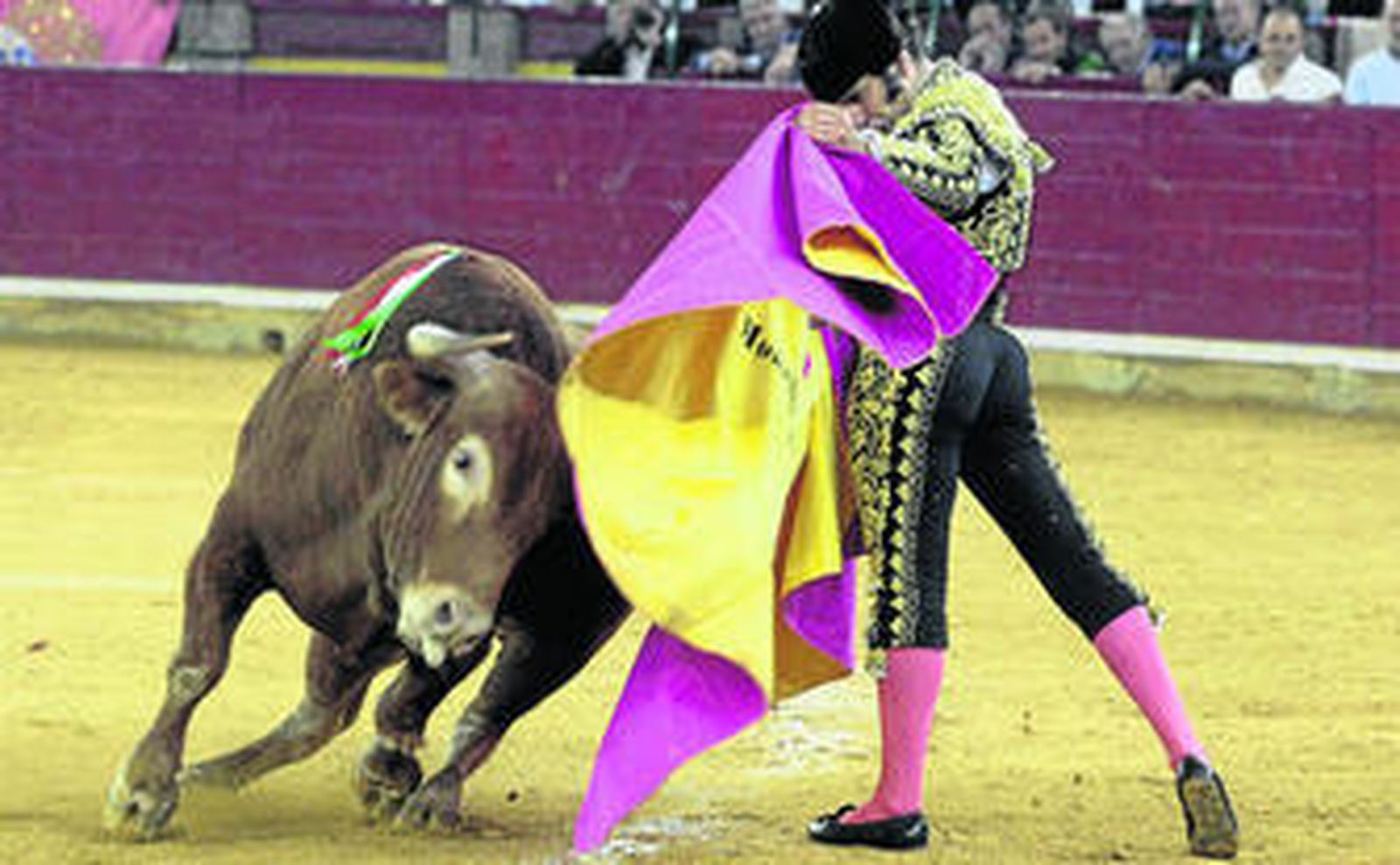 Morante de la Puebla, en una verónica a su segundo toro.