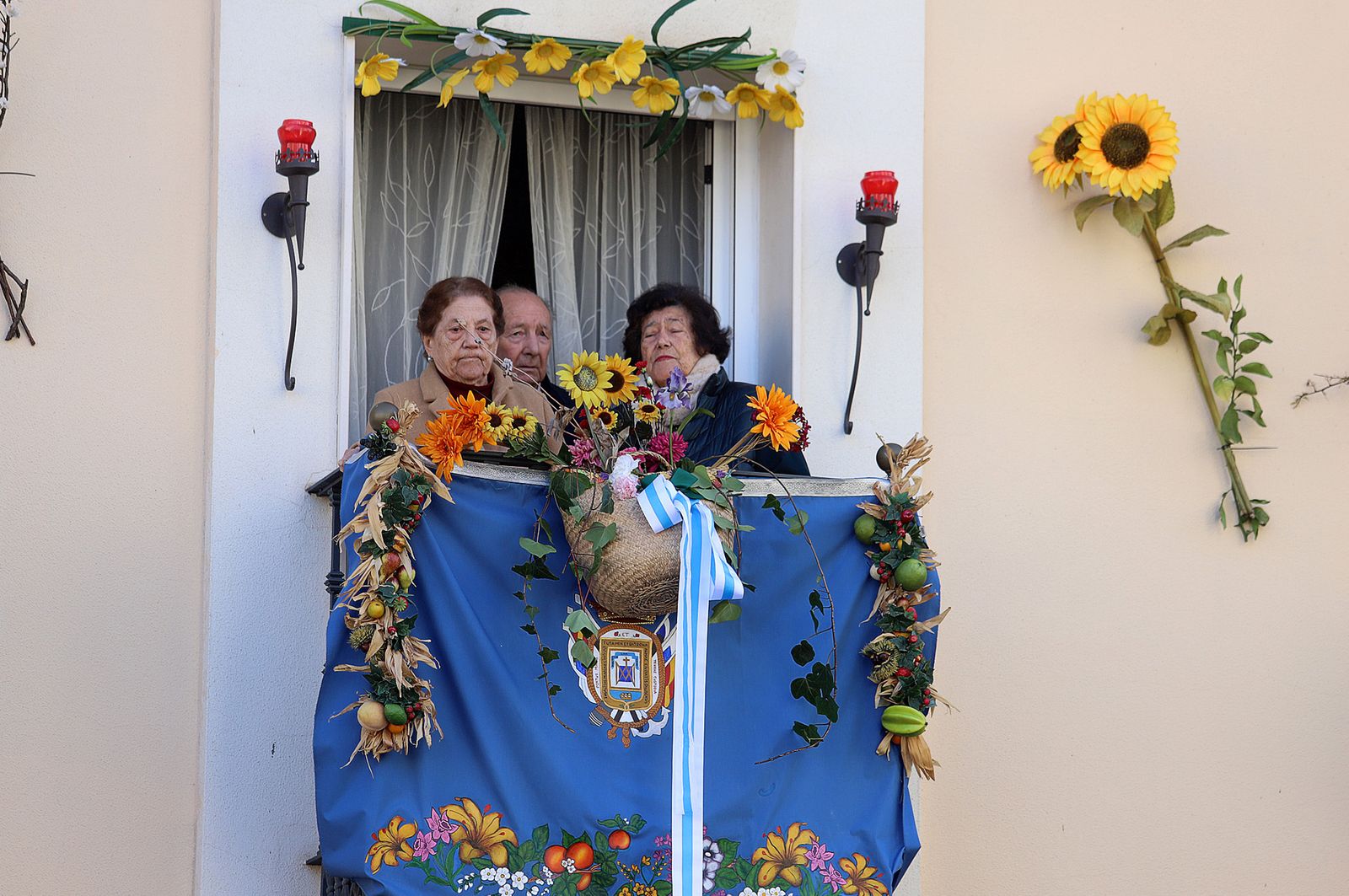 Imágenes del ambiente en la procesión de San Sebastián