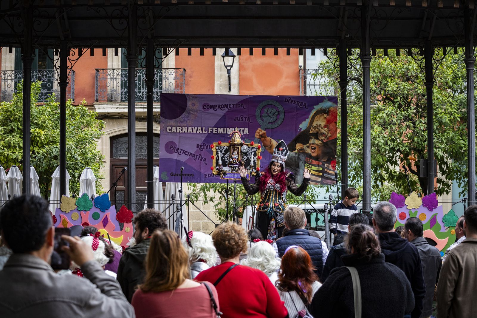 8M en Jerez: Carnaval Feminista en la Plaza del Banco