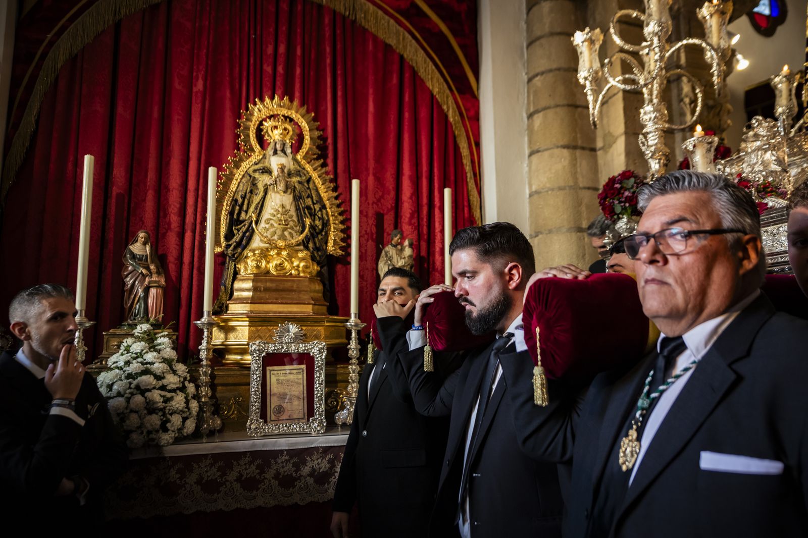 Vía-Crucis de las Hermandades con el Señor de la Sentencia