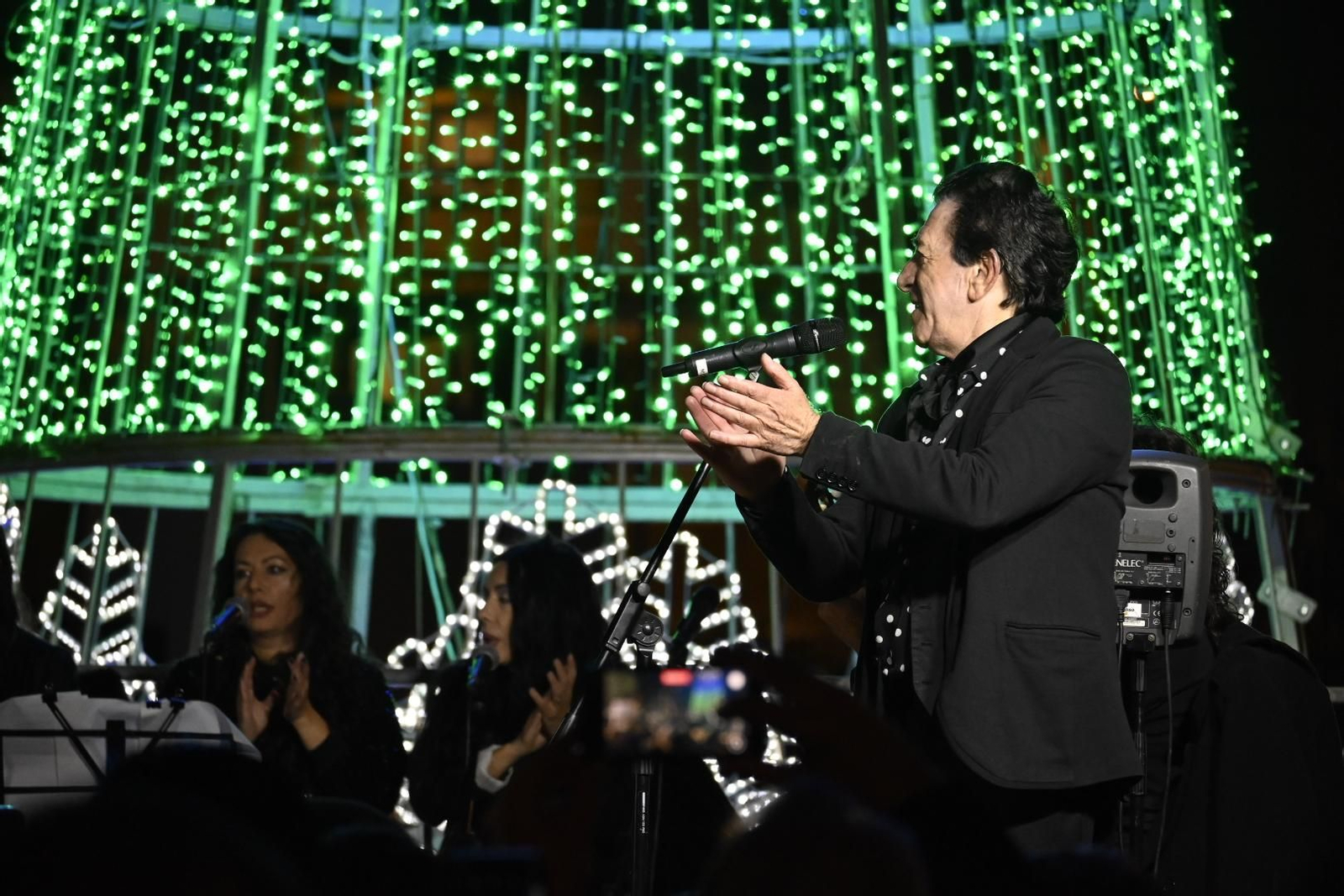 Imágenes de la III Ruta de la Zambomba con Vicente Redondo "El Pecas" en Huelva