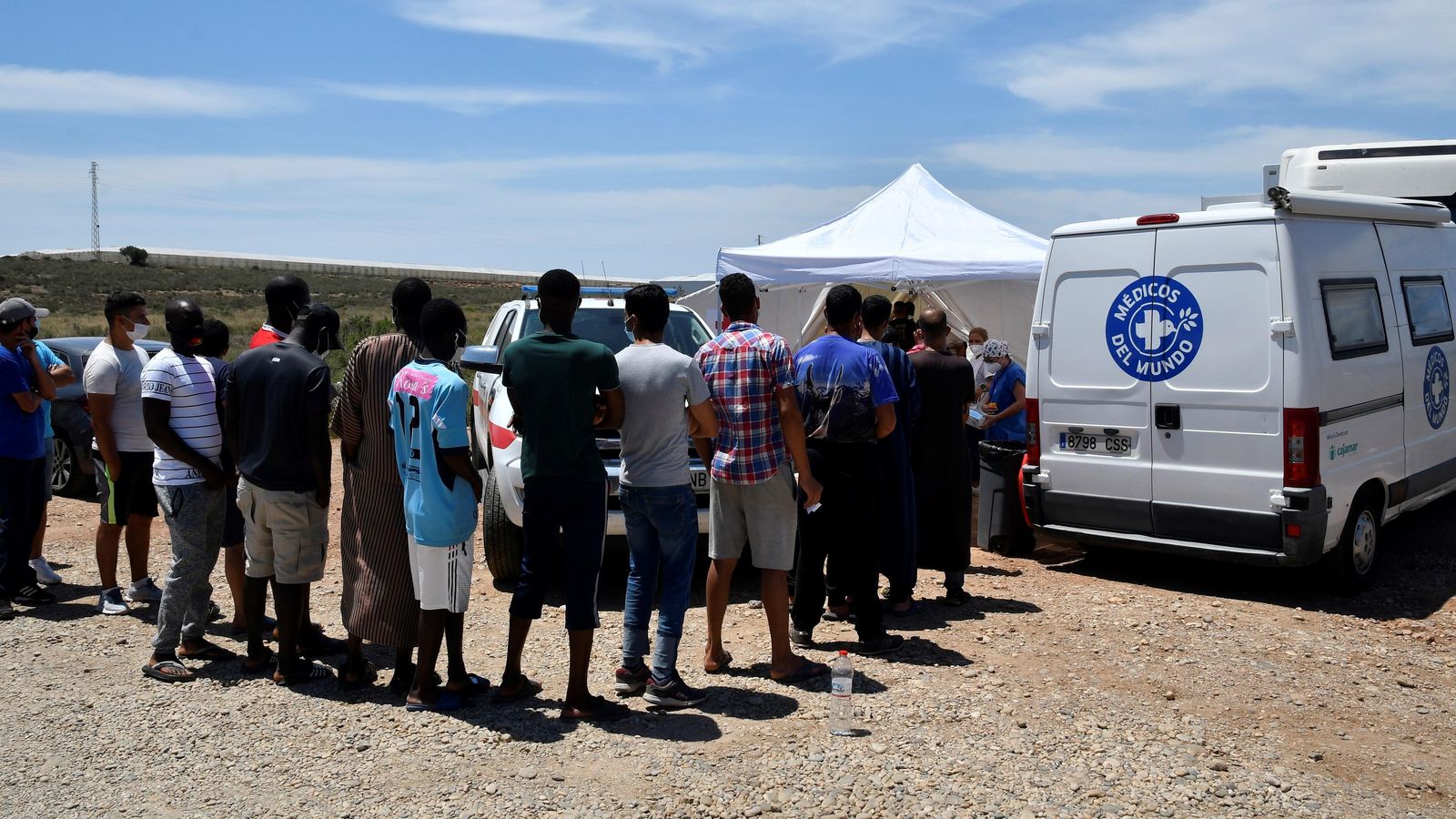 Colas para recibir la vacuna.