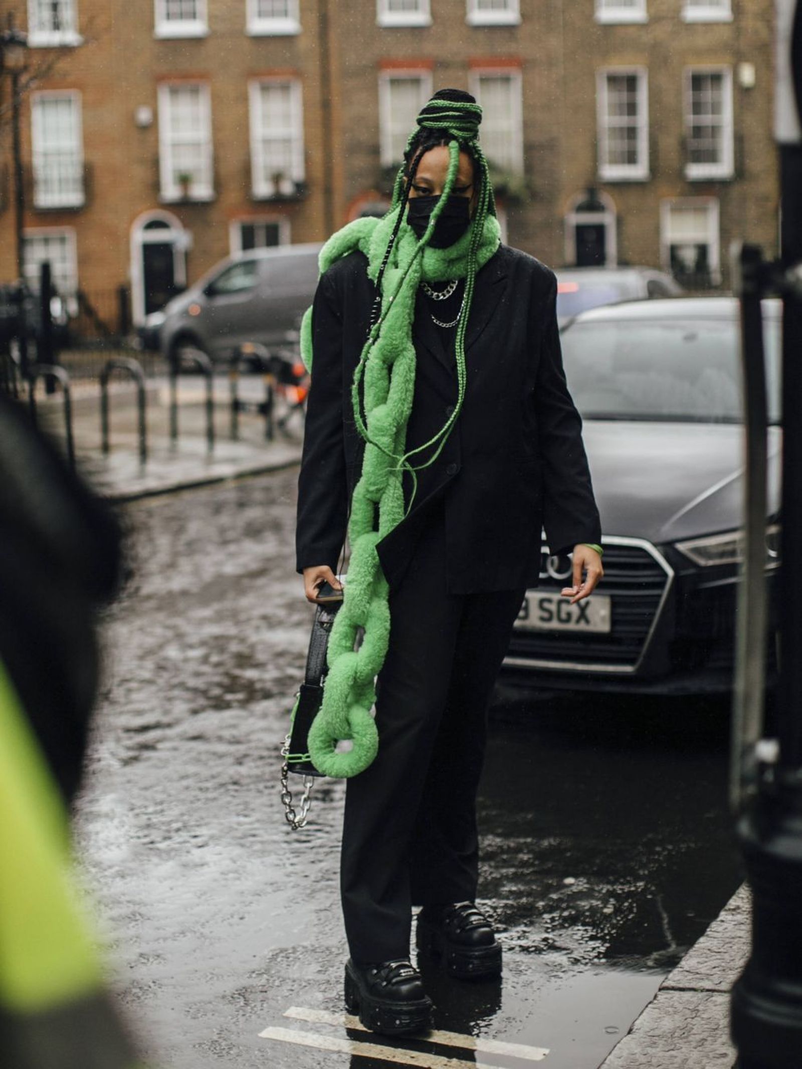 Esta bufanda en forma de cadena ha disparado sus ventas las últimas semanas.