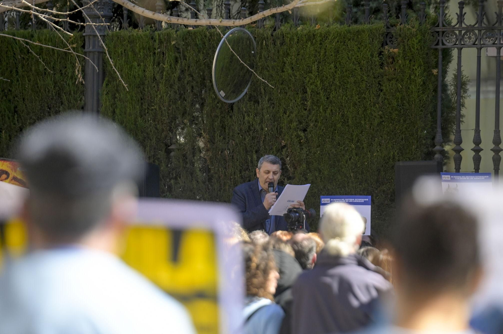 Las mejores imágenes de la manifestación de 300 veterinarios en Granada