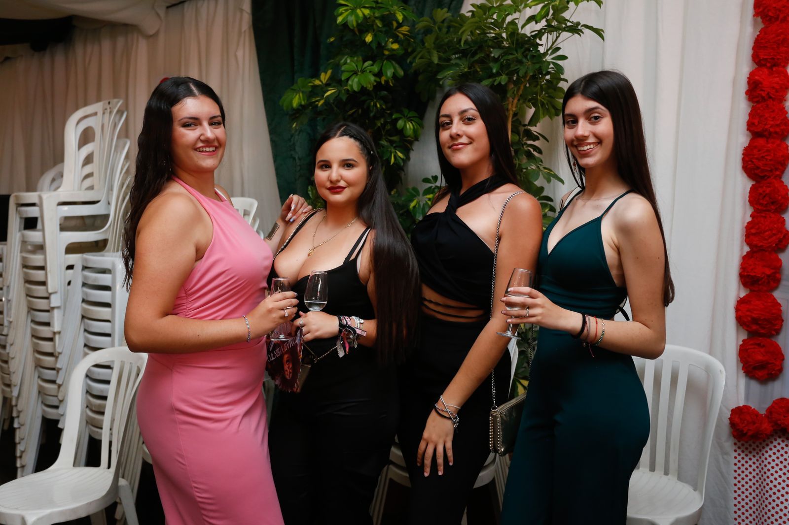 Búscate en la fotos del viernes en la feria de Los Barrios