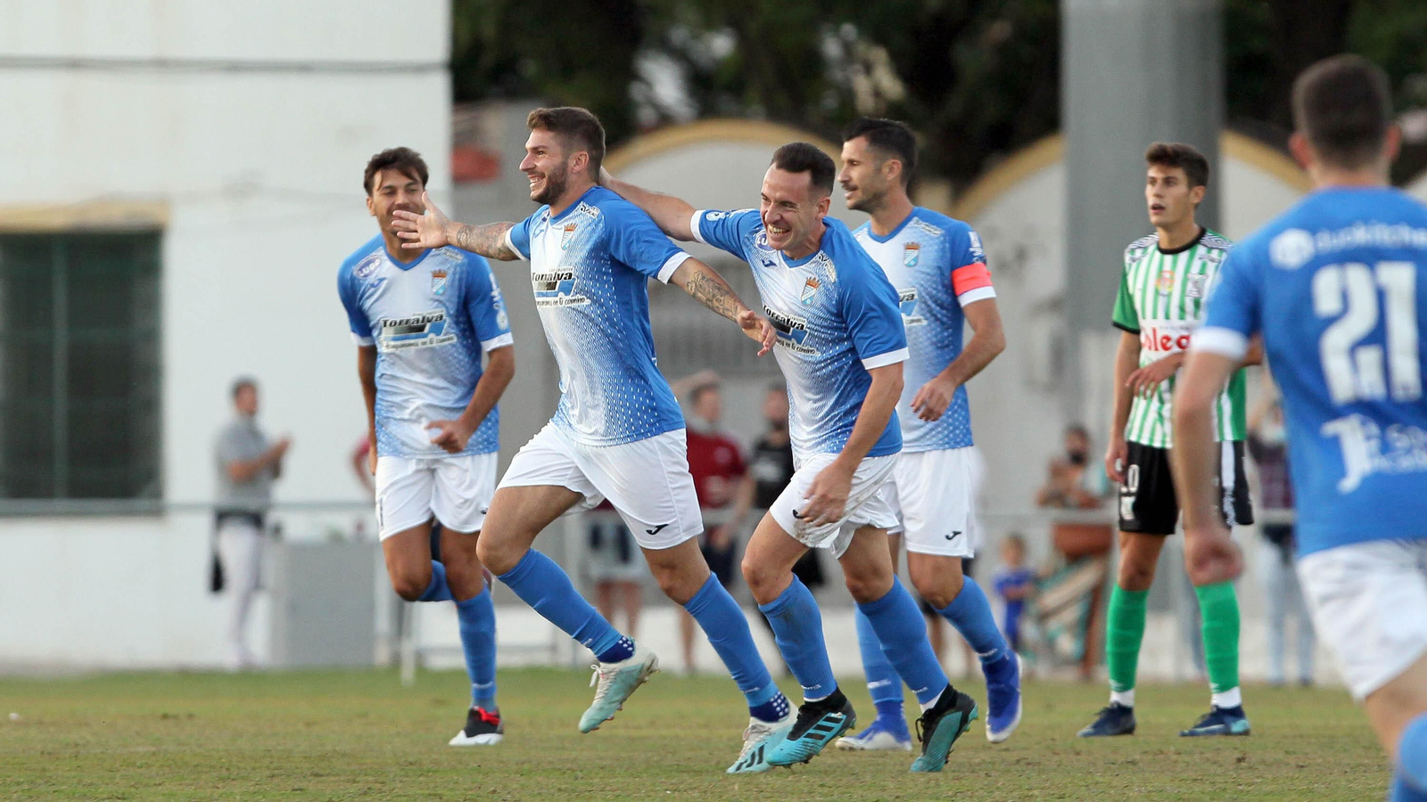 Imágenes de la presentación del Xerez CD y  Trofeo Feria de La Vendimia en La Juventud