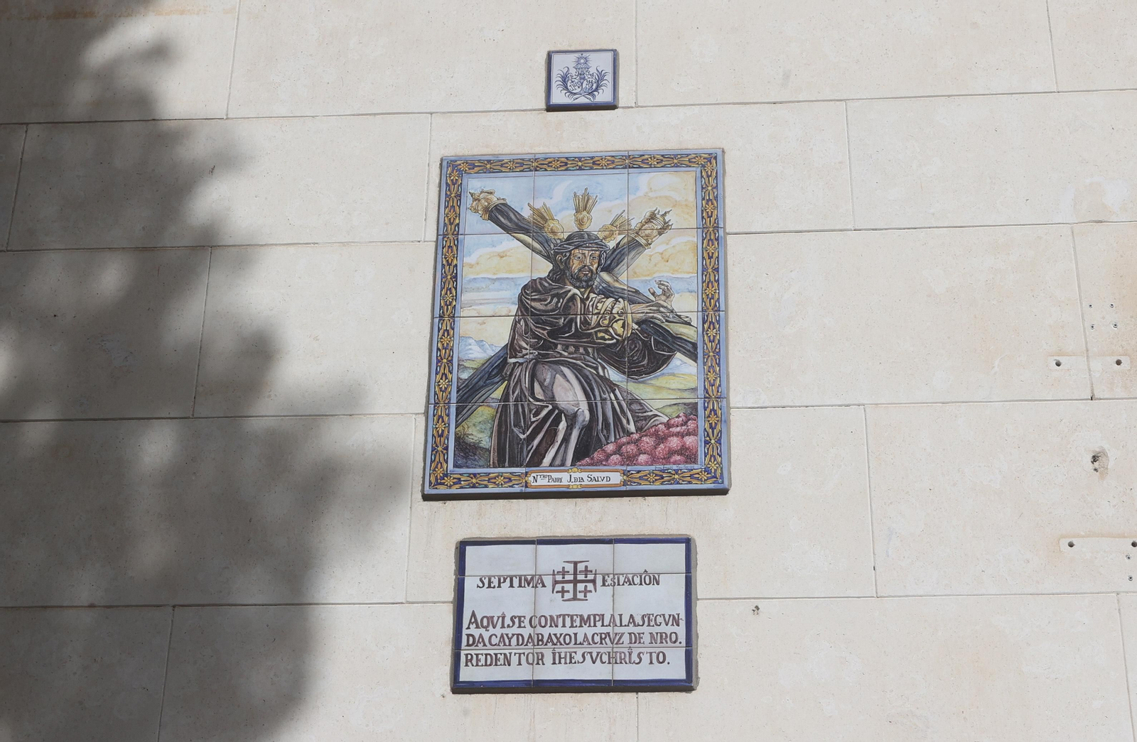 El via crucis desde la Casa de Pilatos hasta la Cruz del Campo