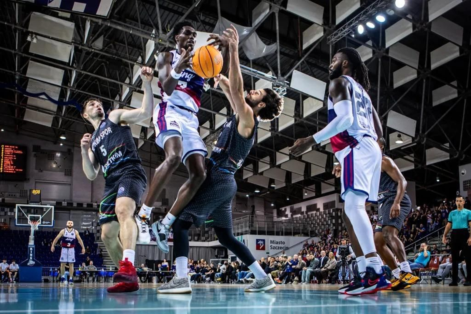 King Szczecin - Aliaga Petkimspor, rivales del Unicaja en la BCL: Ganan los turcos (70-85)