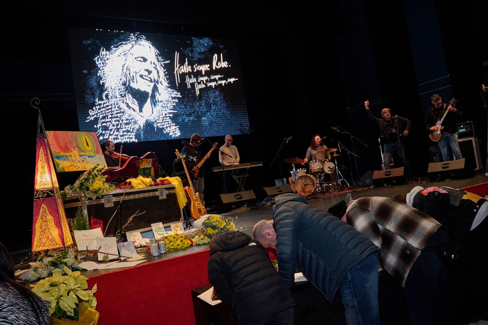 Las fotos del acto homenaje a Robe Iniesta en Plasencia