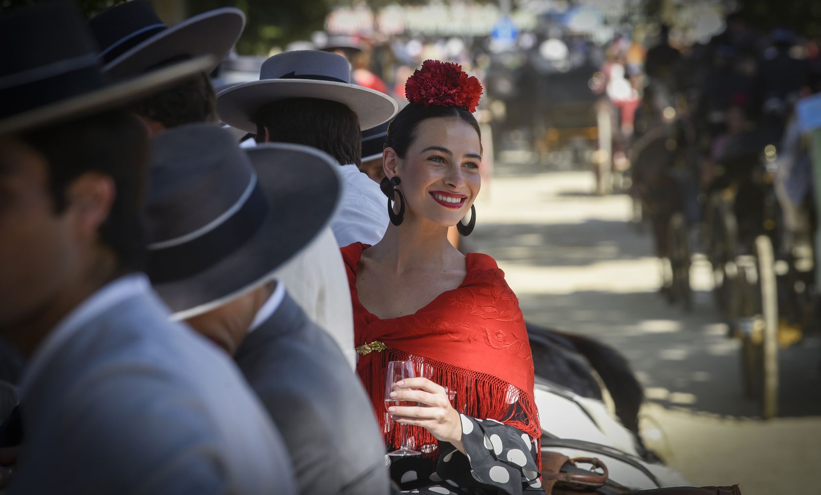 Estallido de colores en el miércoles de Feria de Abril 2023