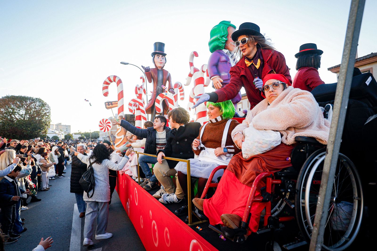 Las imágenes de la cabalgata de los Reyes Magos de San Fernando 2026