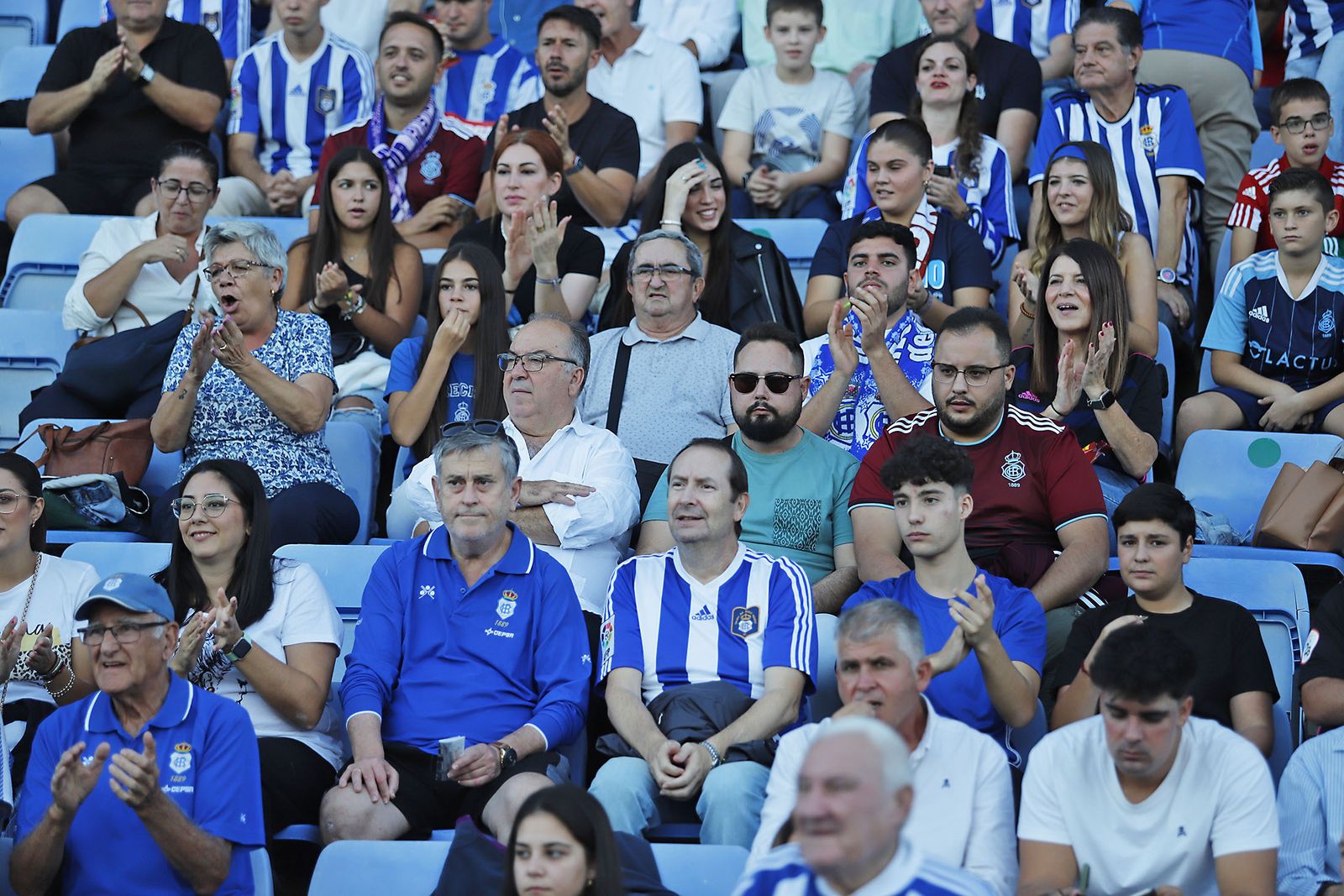 Imágenes del ambiente en el encuentro entre el Recreativo de Huelva y el CD Castellón