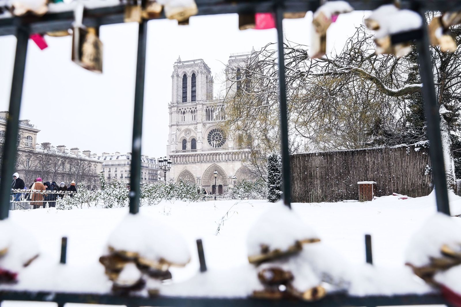 Las fotos del temporal de nieve en París