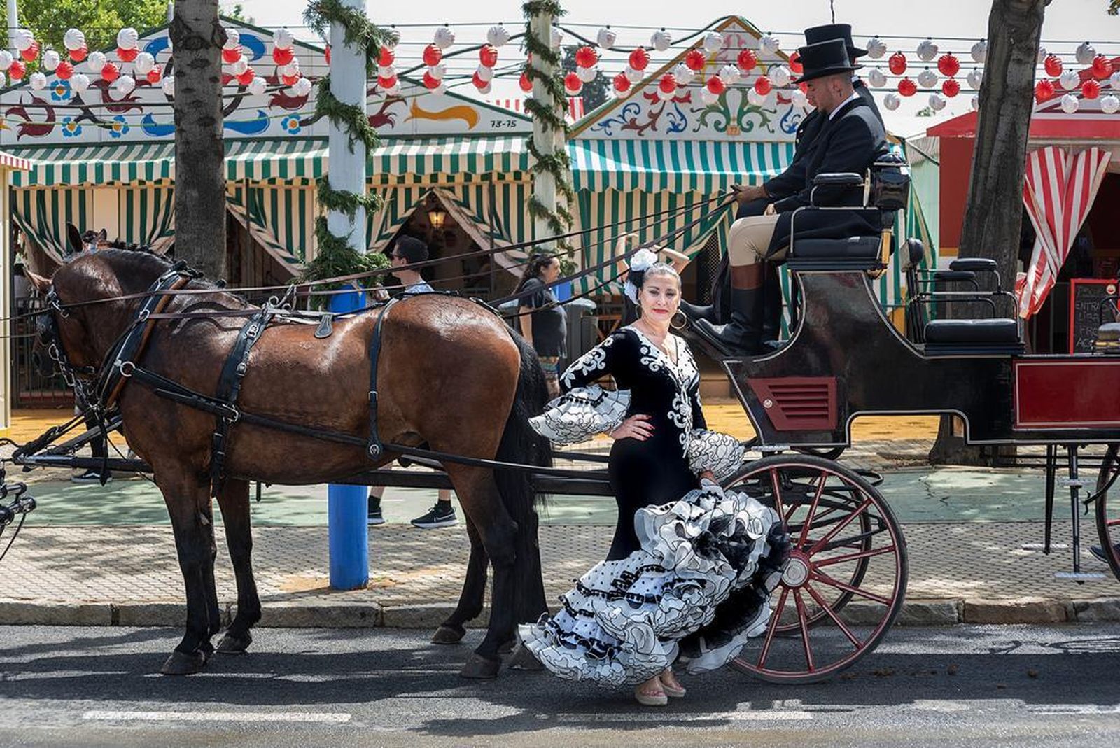 Los diseños de Teressa Ninú Atelier brillan en Sevilla