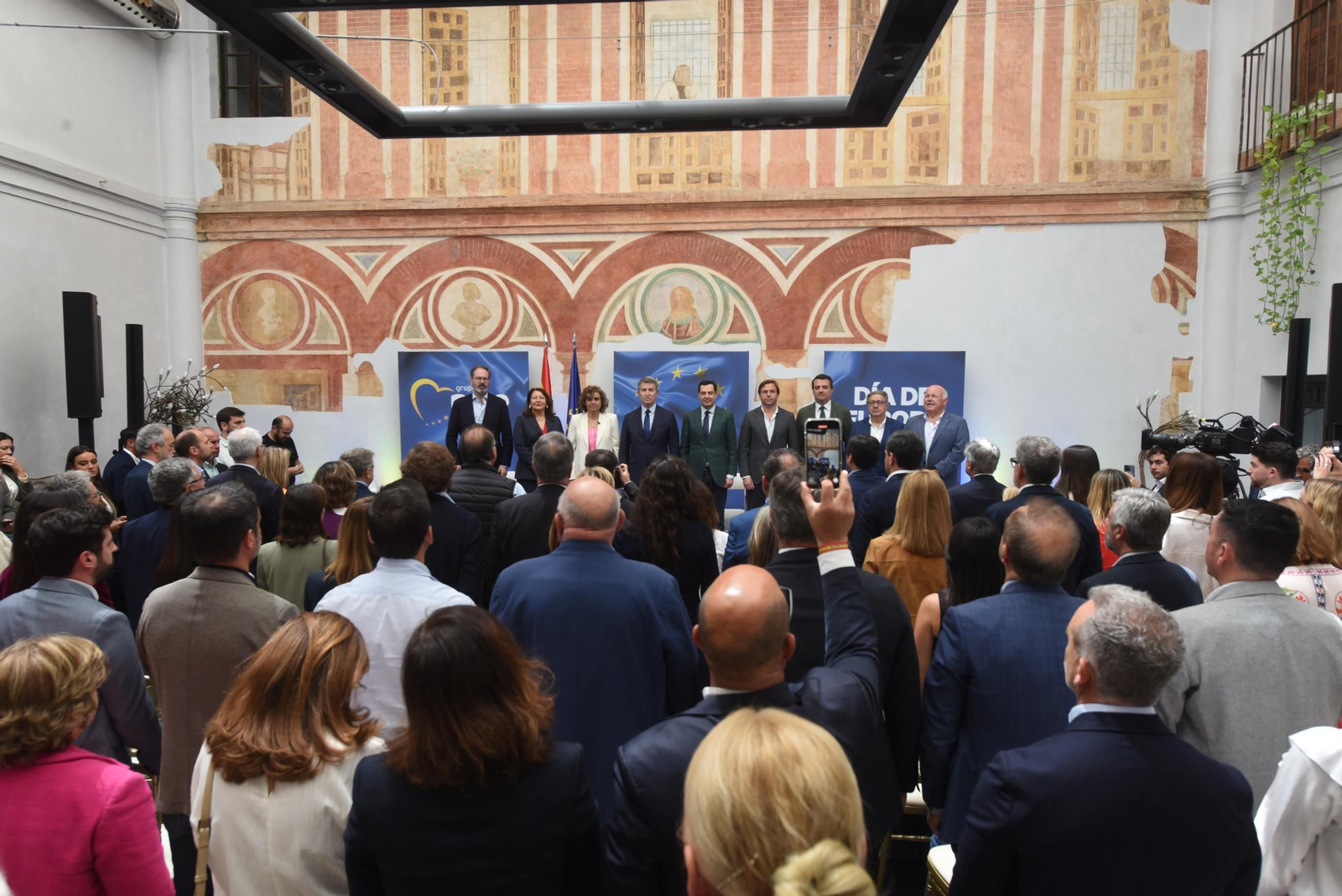 La visita de Núñez Feijóo y Juanma Moreno a Córdoba, en imágenes