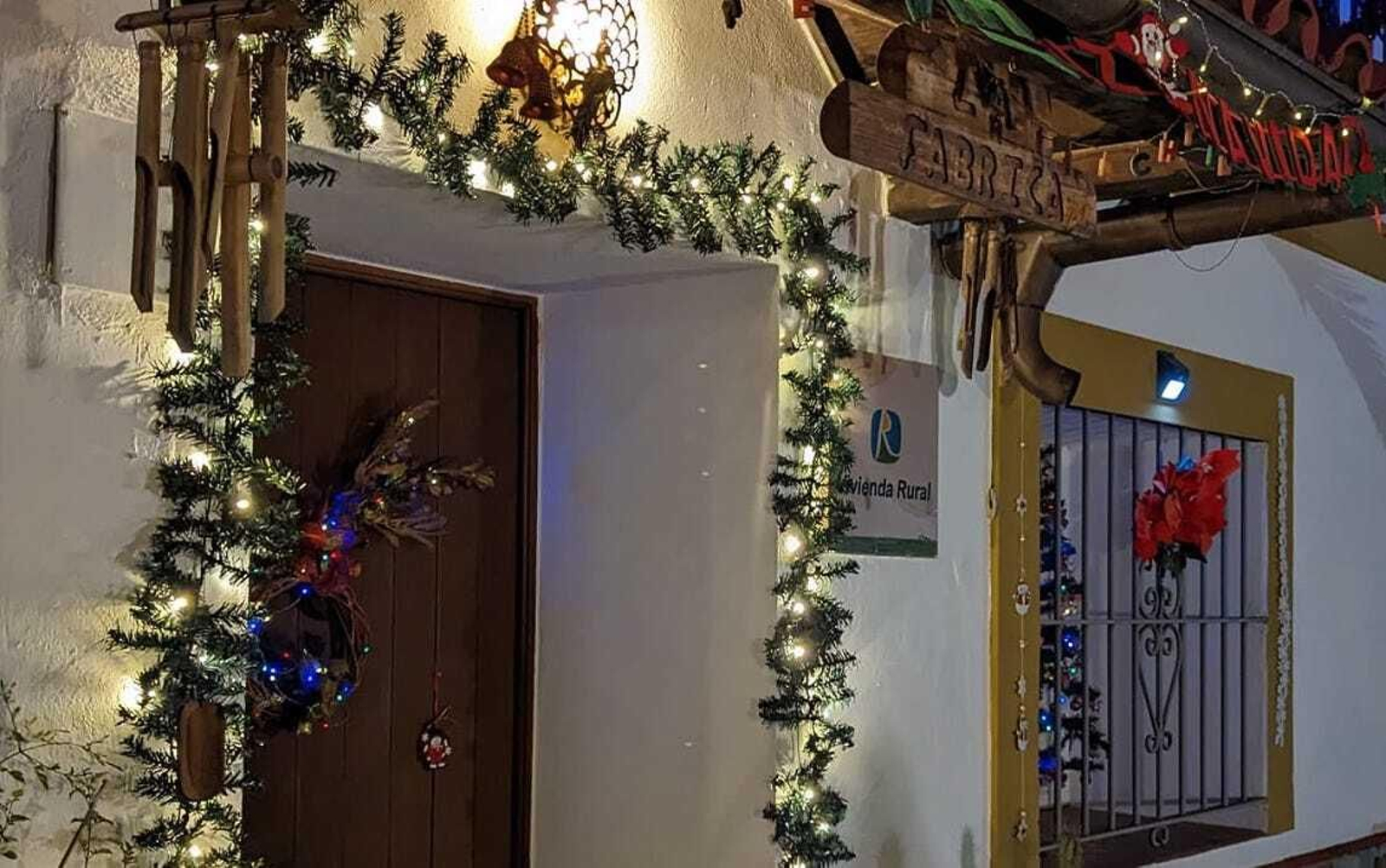 Las bellas fachadas navideñas de Corteconcepción