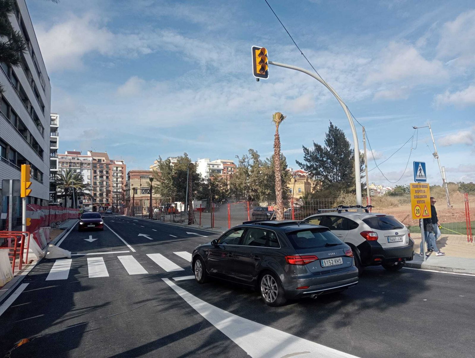 La calle Ángel Muriel, ya abierta al tráfico.