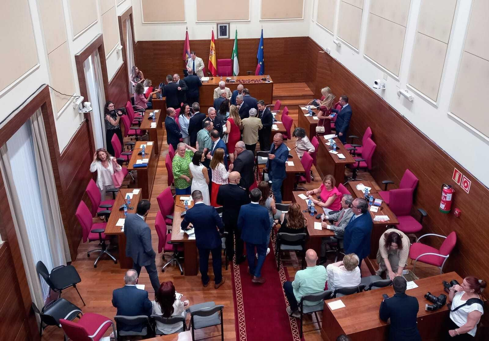 Las imágenes de la investidura de José María Román como alcalde de Chiclana