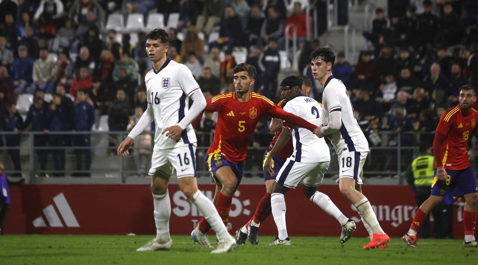 Las fotos del partido España-Inglaterra sub-21 de la inauguración del Ciudad de La Línea