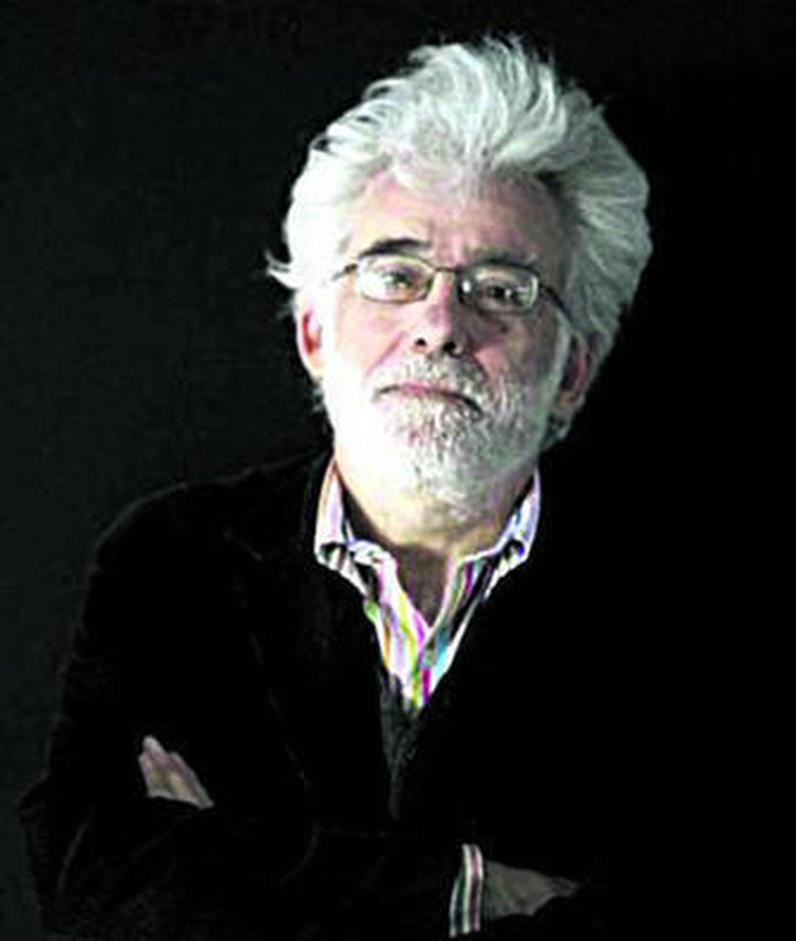 El historiador y crítico Ángel González García.