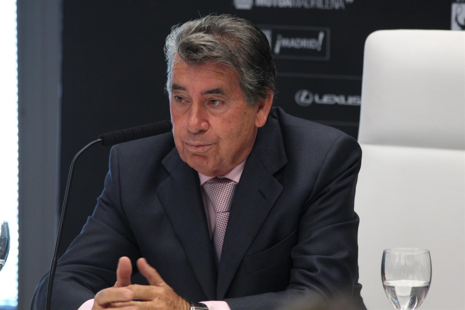 Las fotos de la vida de Manolo Santana