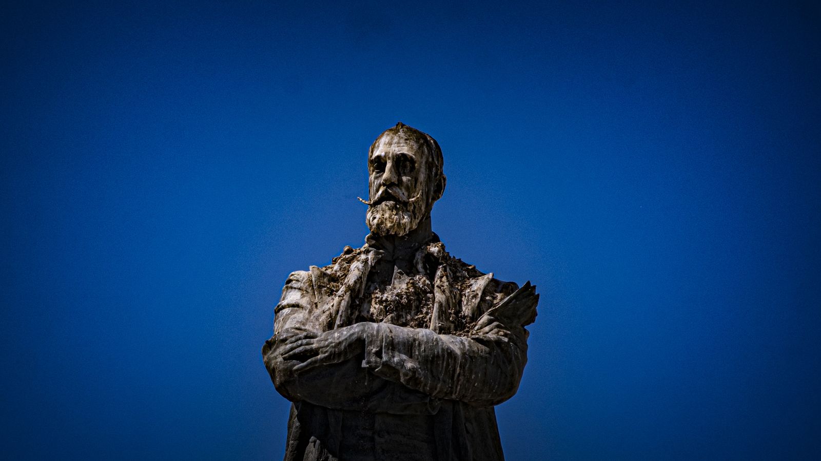 Estatua de Moret en la Plaza de San Juan de Dios.