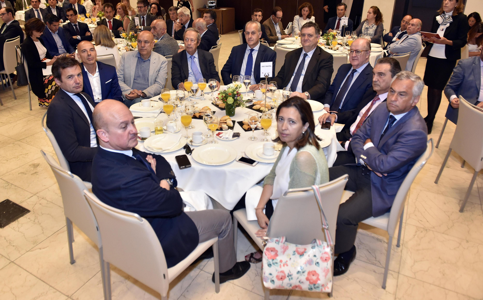 Carlos Arizaga, Bosco Aguilar, Francisco Quintero, Martín Blanco, Agustín Argüelles, Juan Casal, Juan Luis Villanueva, Germán Ayora, JoséGonzález, Javier González y Ana Chocano