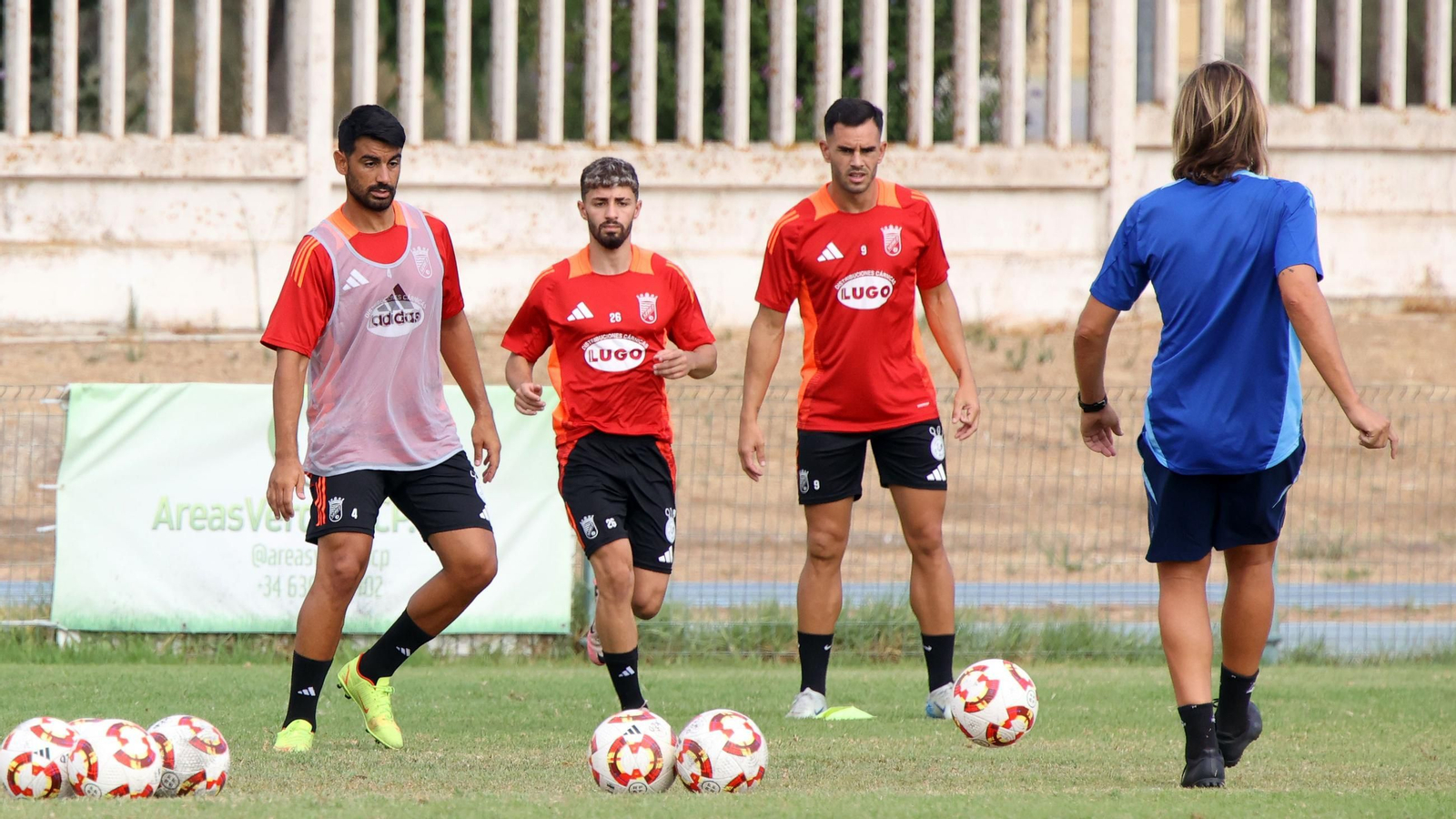 Imágenes del entrenamiento del Xerez CD en el 'Pepe Ravelo' de Chapín