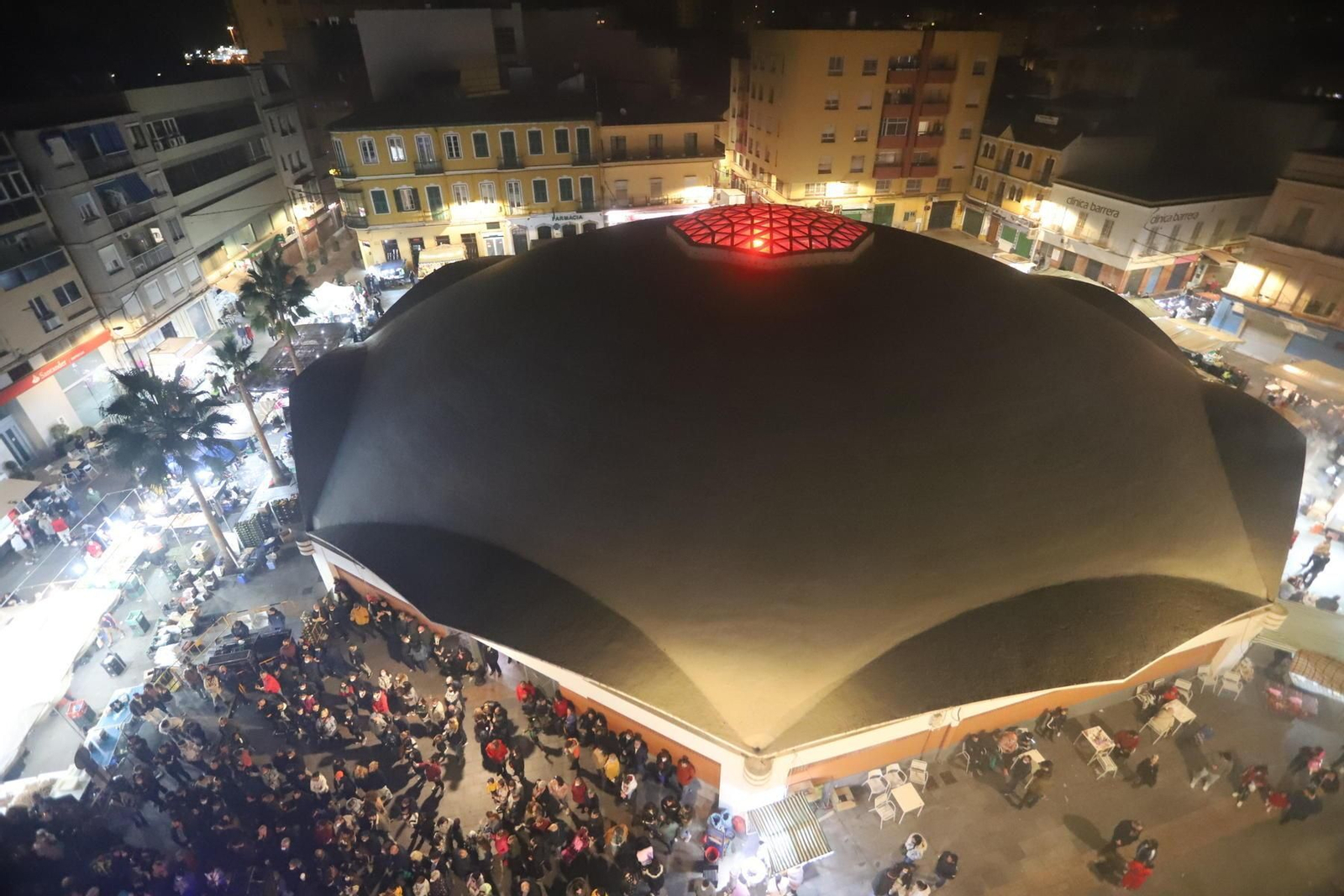 Panorámica del Ingeniero Torroja de Algeciras la noche de Tosantos.