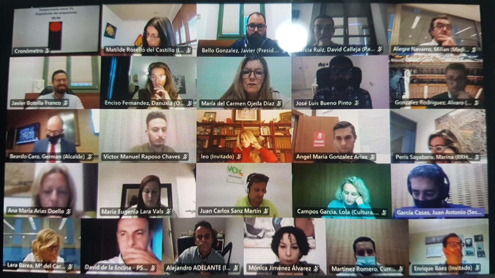 Una imagen del primer pleno telemático de la historia de El Puerto.