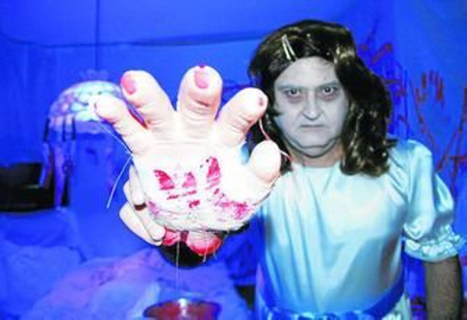 La noche de Halloween está cobrando fuerza en la ciudad con la puesta en marcha de distintas iniciativas particulares.