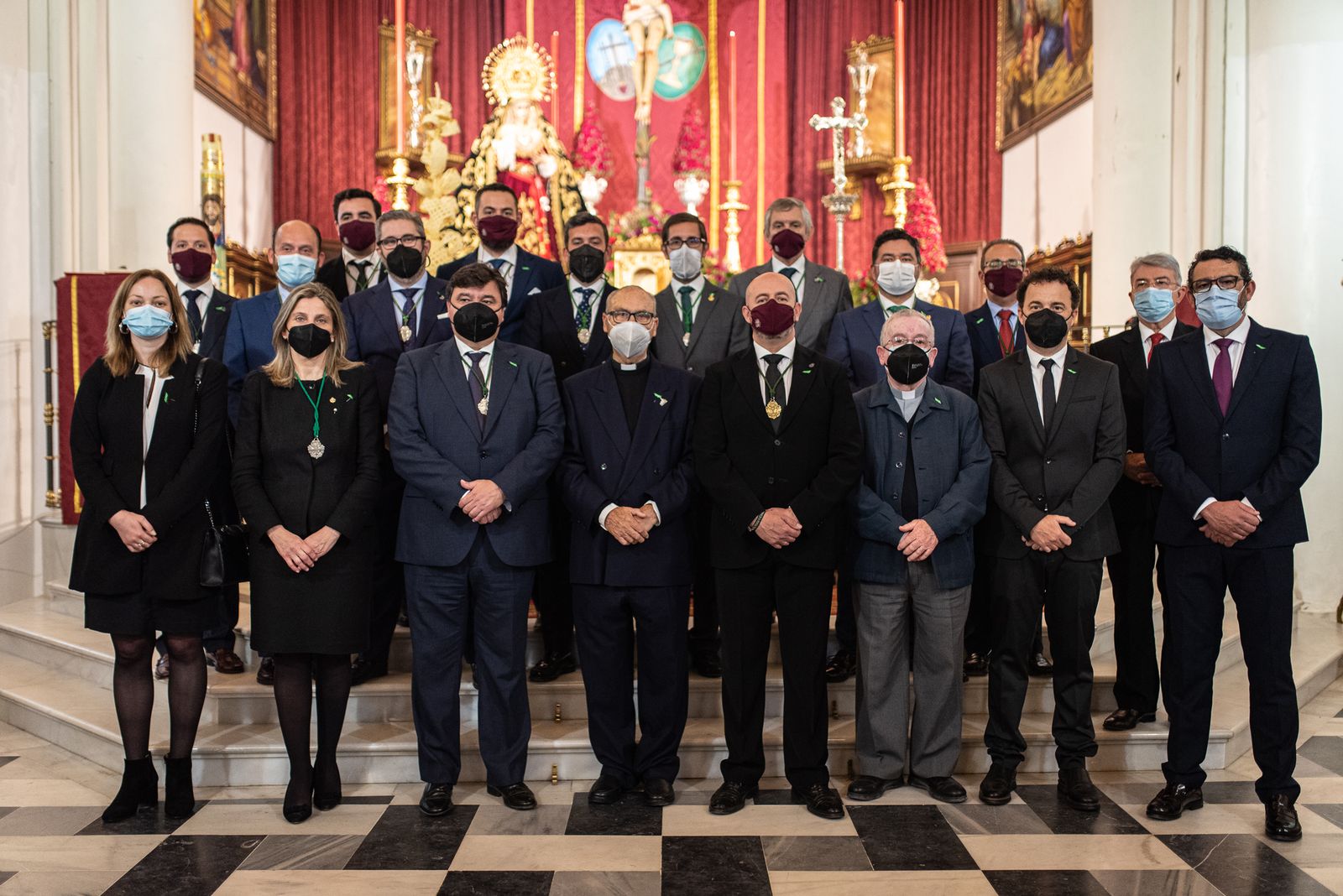 Jueves Santo: Imágenes de las Hermandades del Nazareno y Oración en el Huerto