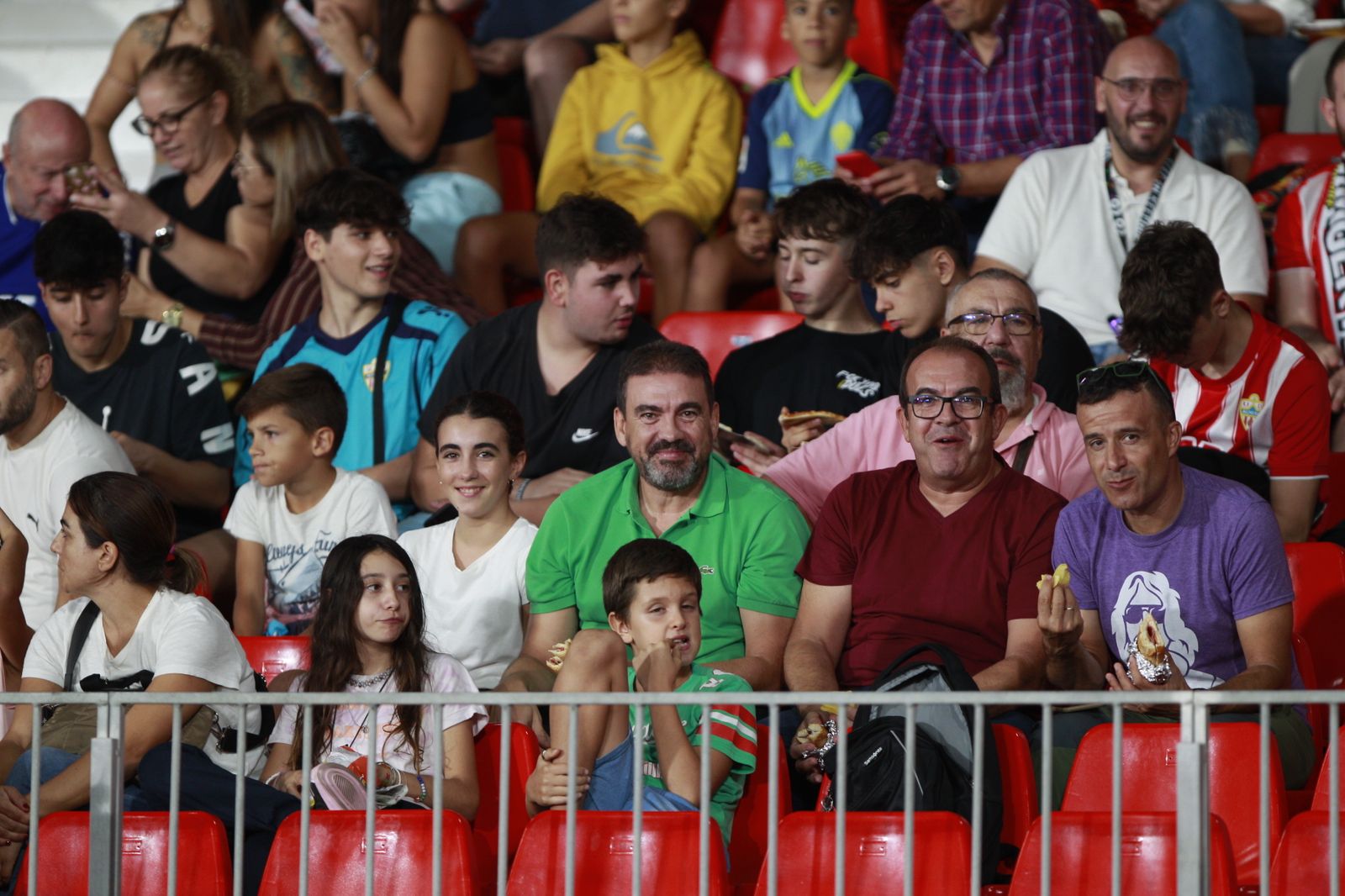 Imágenes del partido de fútbol U.D. Almería-Girona F.C.