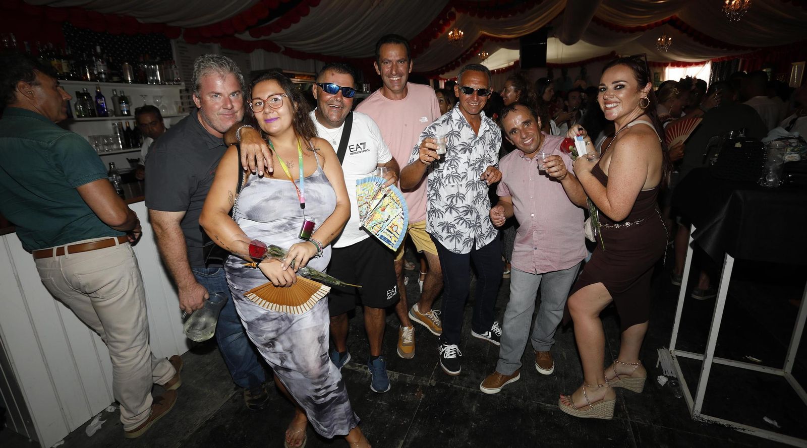 Búscate en las fotos del Día de la Mujer en la Feria de Tarifa