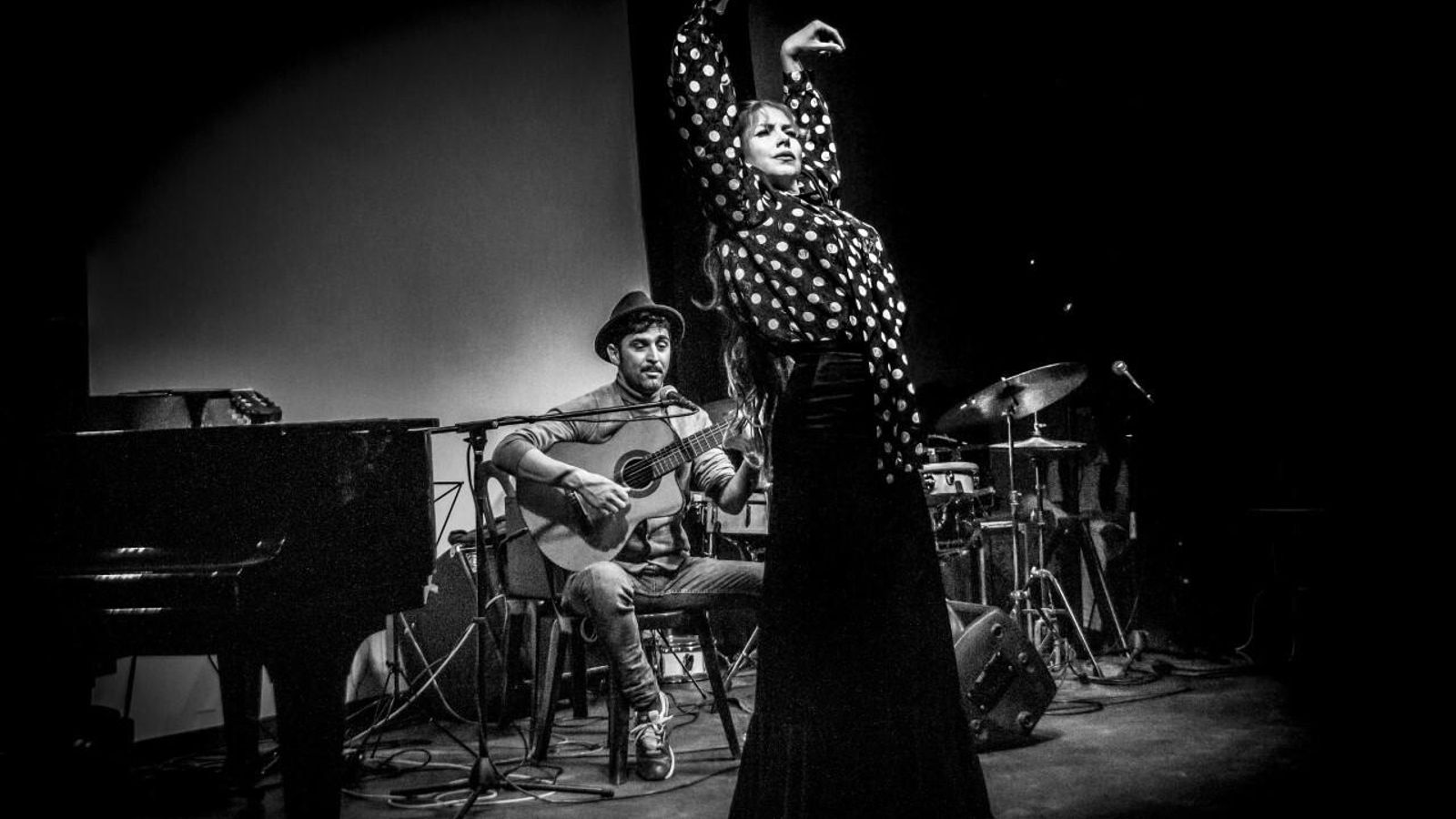 Agujetas Chico y Beatriz Morales.