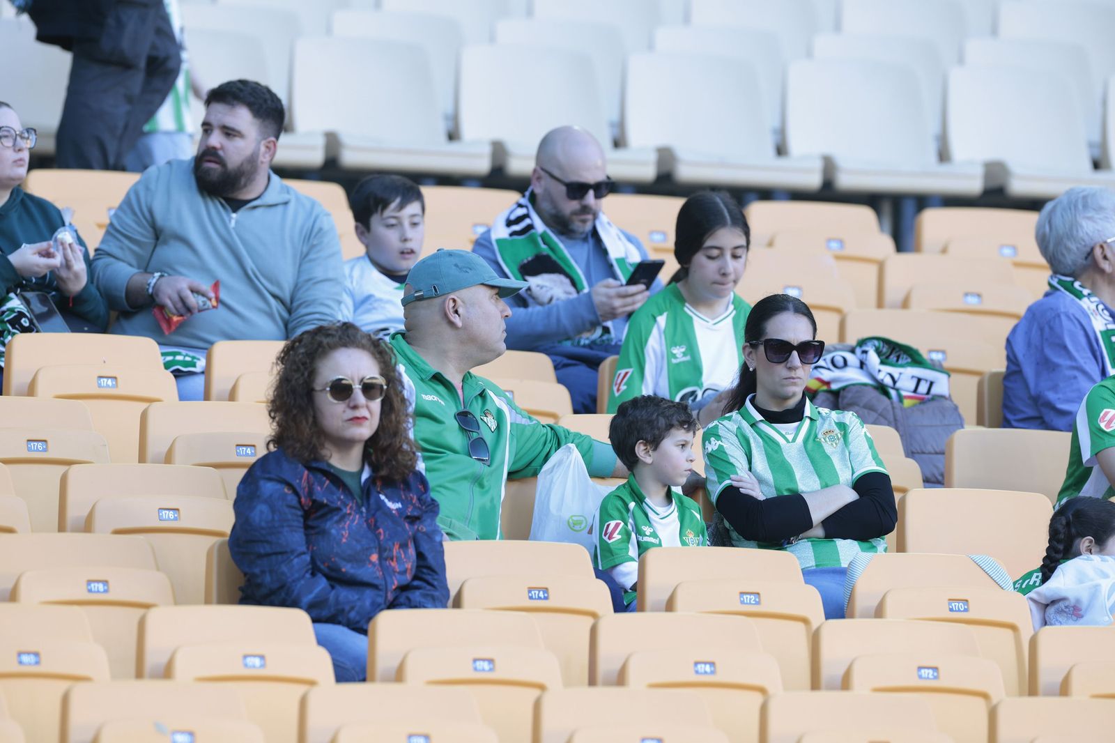 Búscate en las fotos del Betis - Rayo