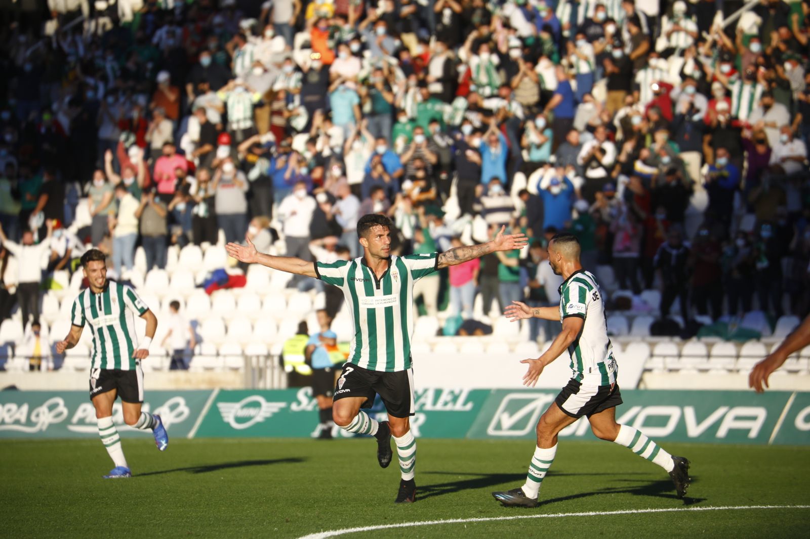 La victoria del Córdoba CF ante el Cacereño, en imágenes