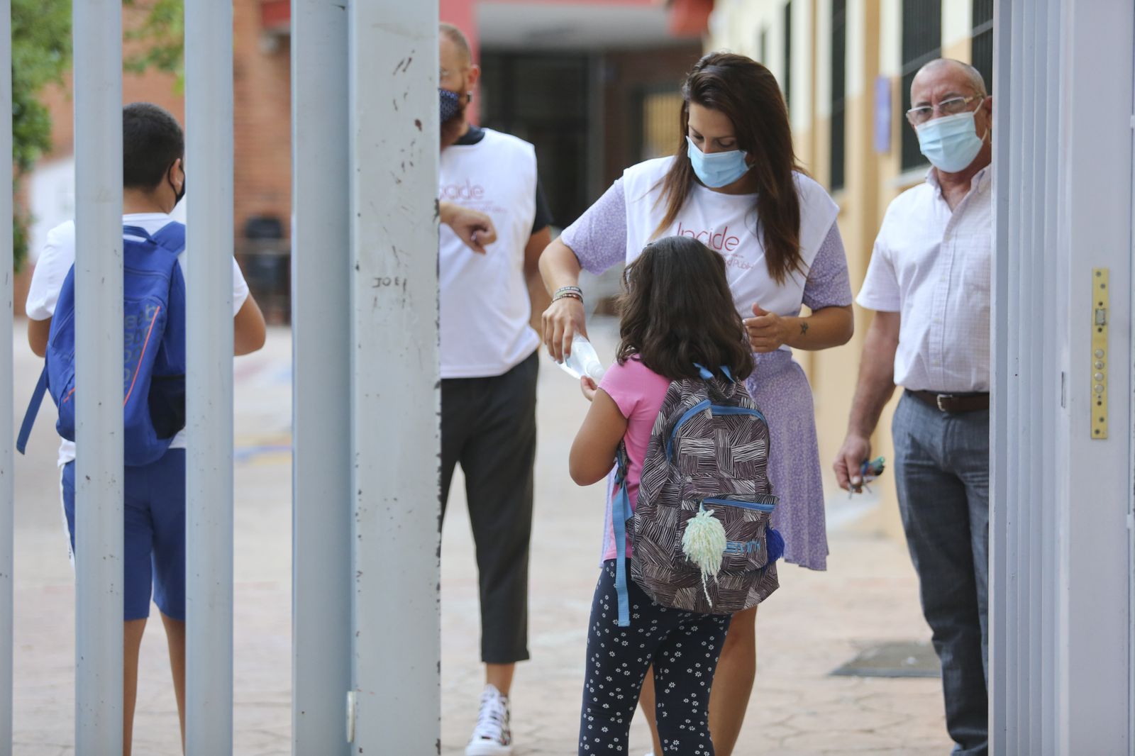Vuelta al cole en Málaga: Fotos de un día de nervios y mascarillas