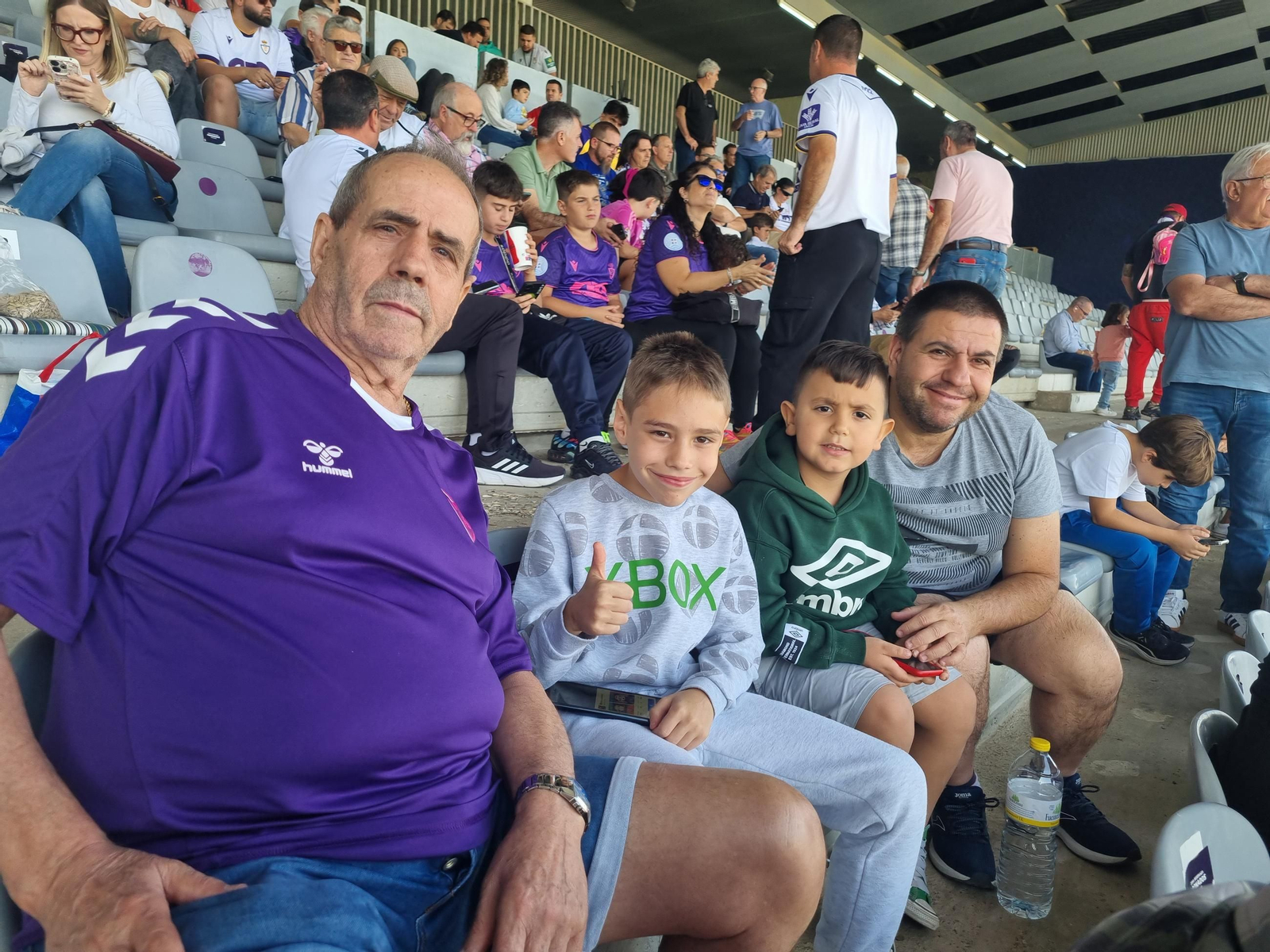 La afición lagarta en el empate entre el Real Jaén y UD Melilla, en imágenes