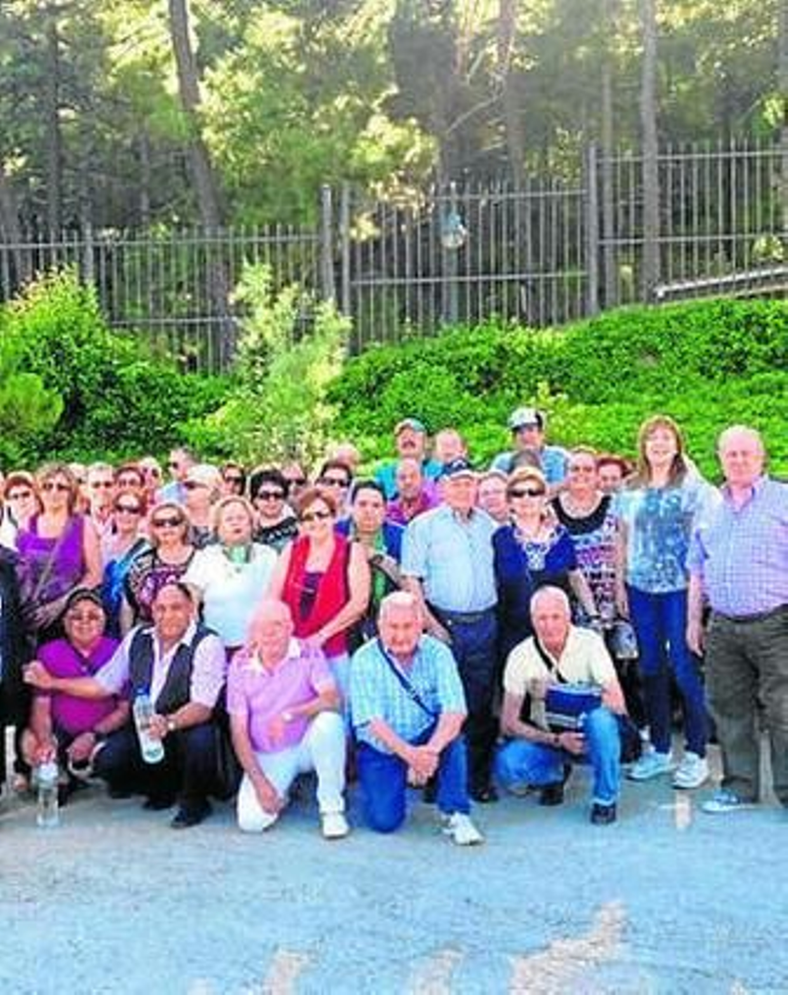 Grupo de jubilados en Siles.