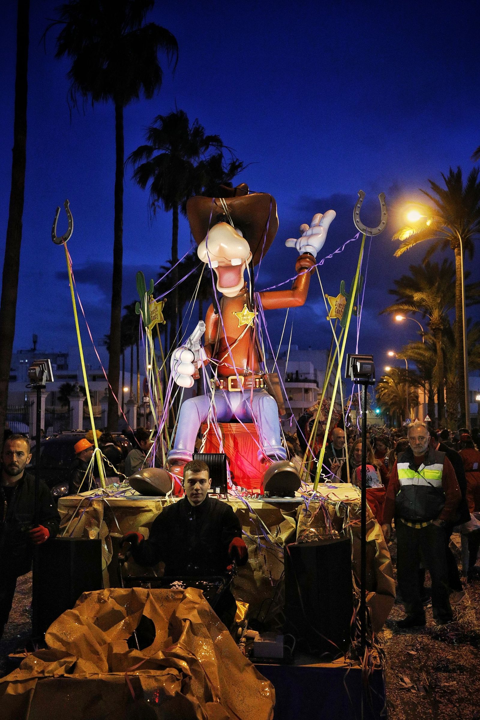 La cabalgata del humo del Carnaval de Cádiz 2023, en imágenes
