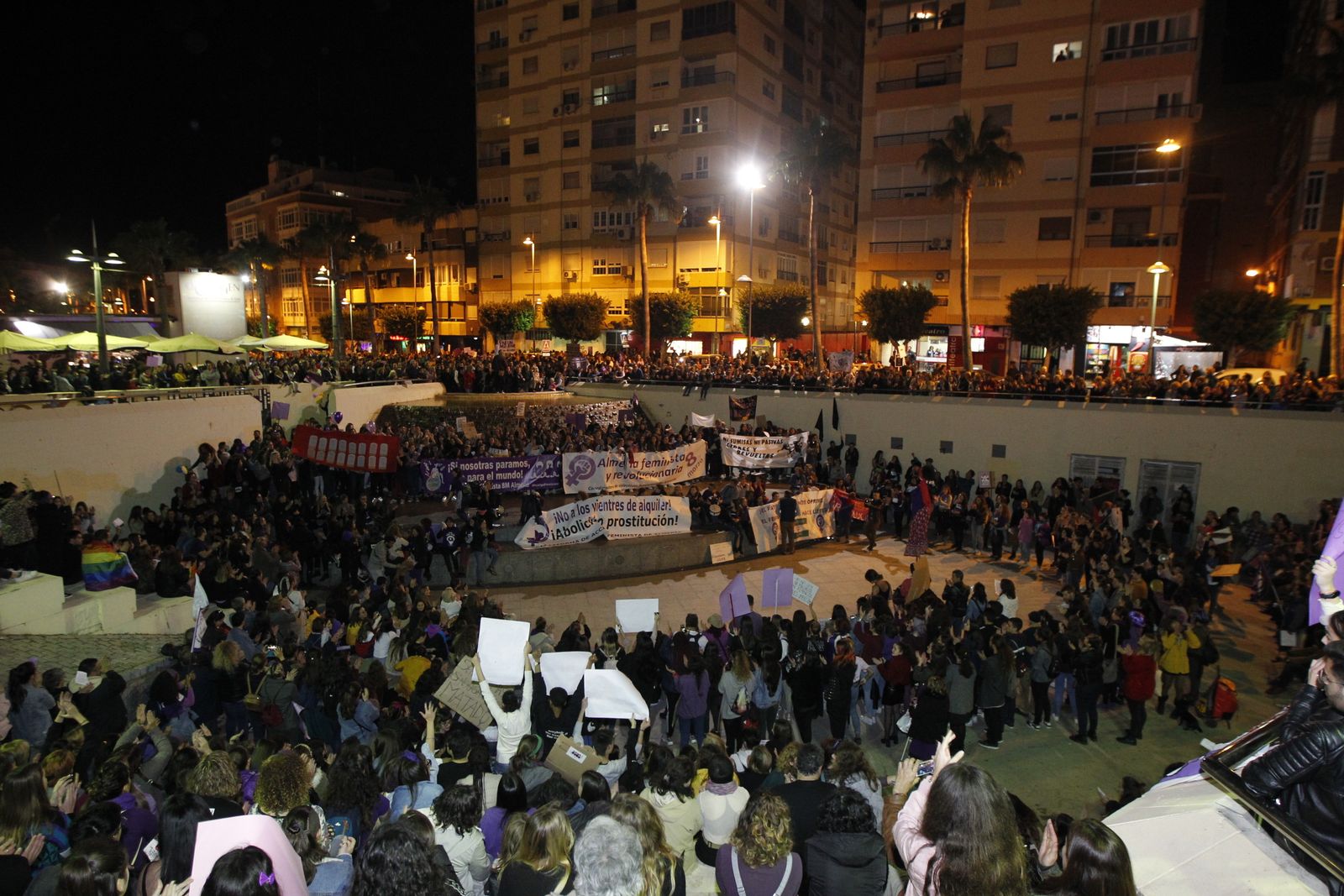 Fotogalería manifestación Día Internacional de la Mujer en Almería