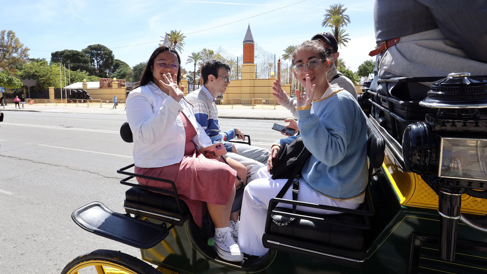 'Los carruajes de la integración' con jóvenes de Cedown y Aspanido por Jerez