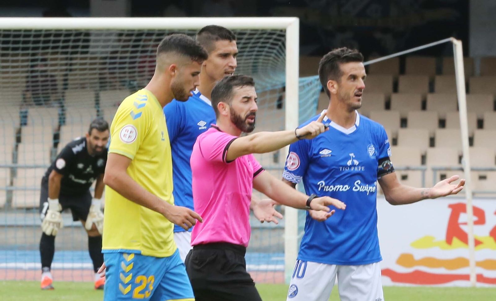 Imágenes de la victoria del XerezDFC ante Las Palmas ATL.