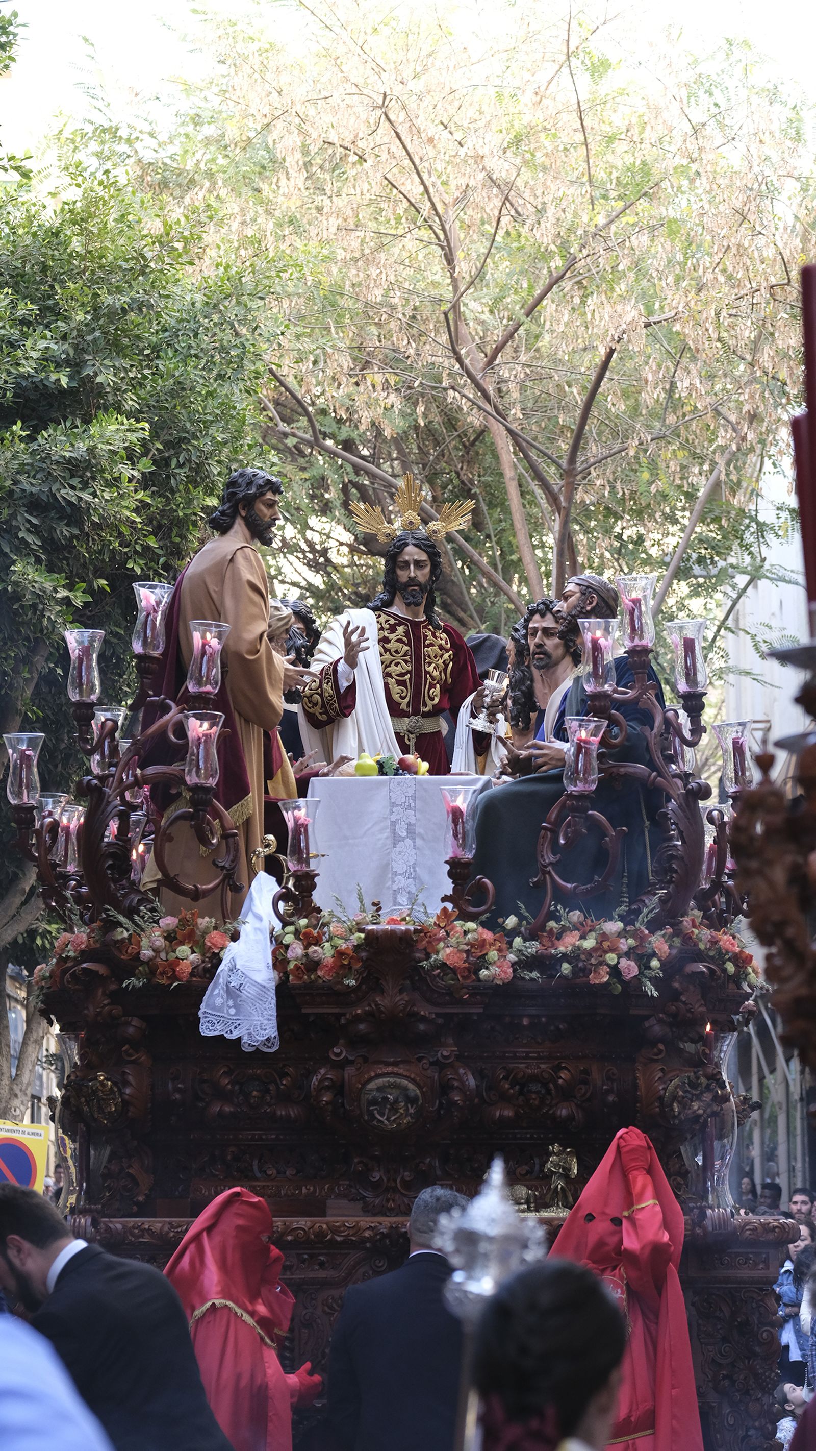 La procesión de la Santa Cena en Almería, en imágenes