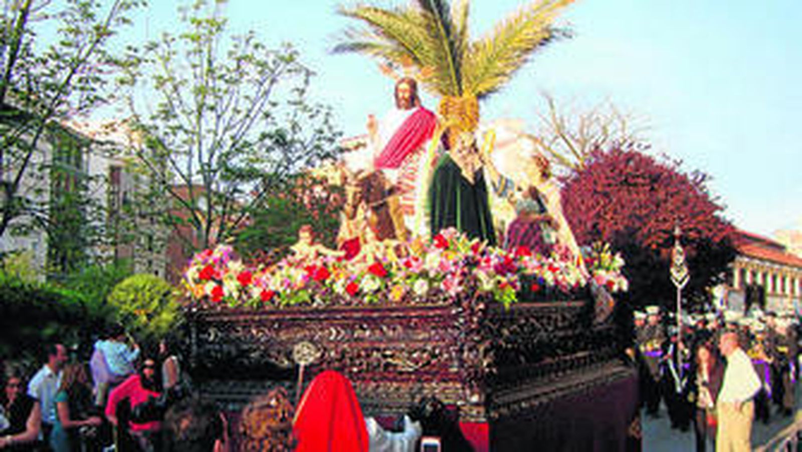 La cofradía de Nuestro Padre Jesús en su Triunfal Entrada en Jerusalén de Puente Genil.
